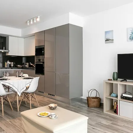 Surfers Paradise * פניש